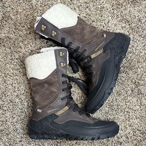 Merrell womens Black and Brown Snow Boots